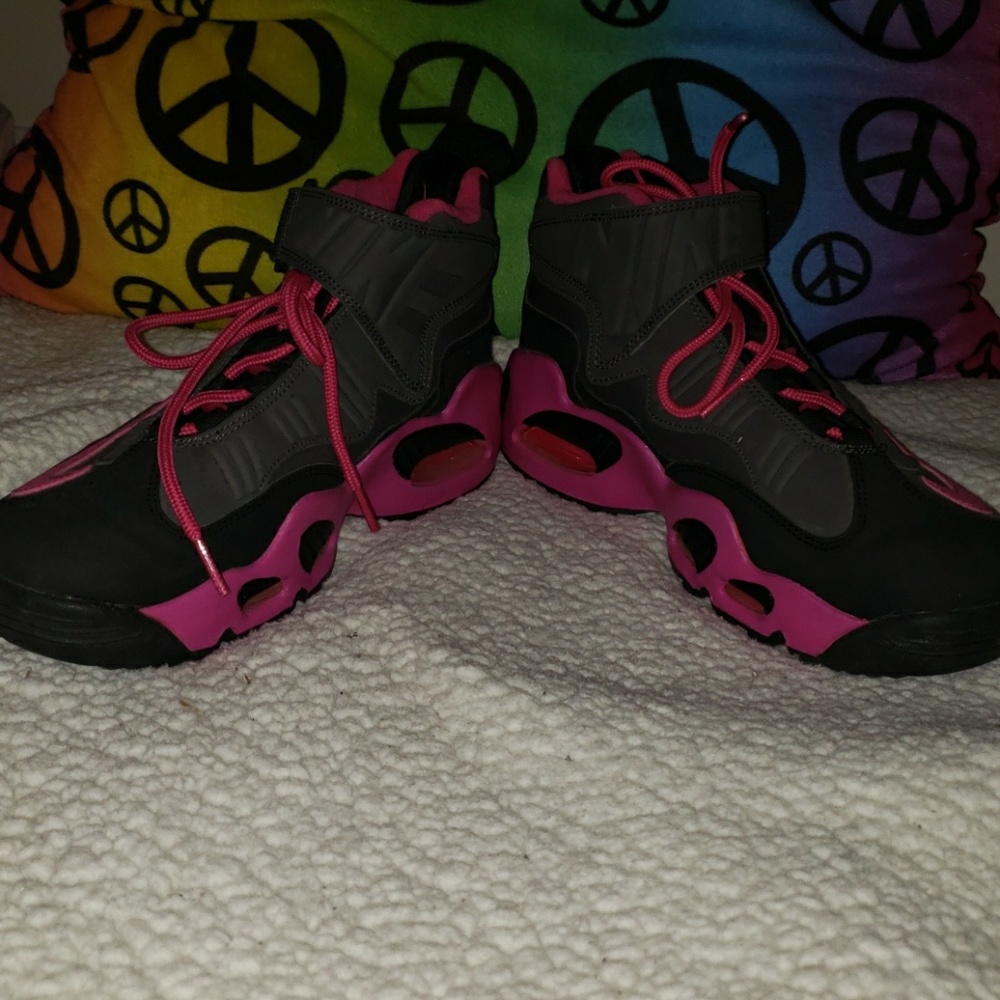 Tennis Shoes